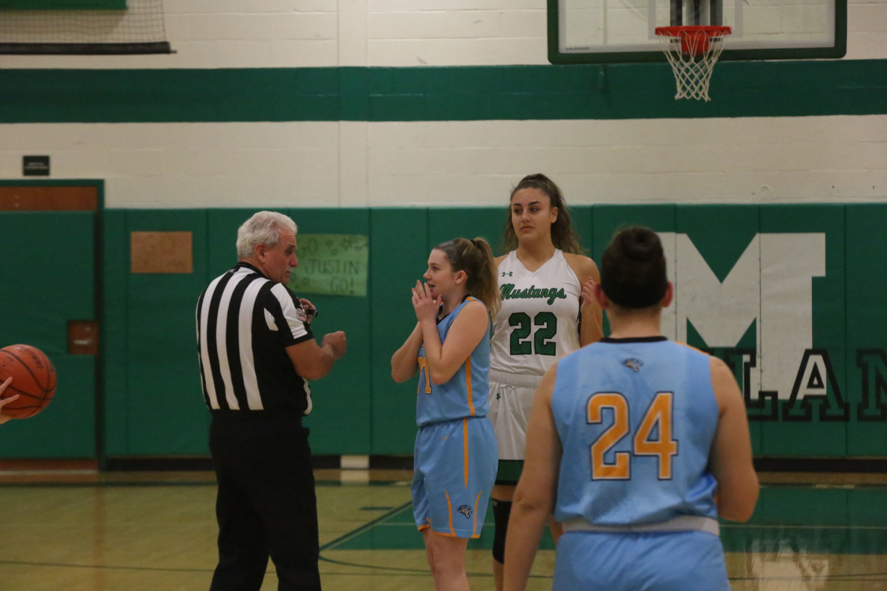 Mainland Lower girls basketball